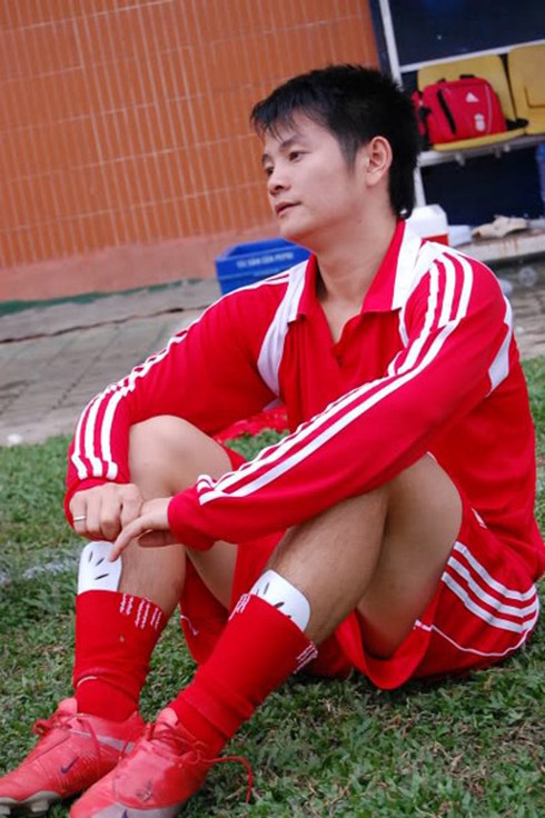 SLNA vung tiền tỷ giữ 'bộ tứ huyền ảo', bỏ Văn Quyến