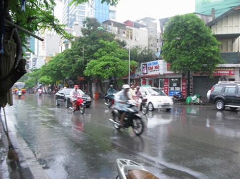 Miền Bắc mưa nhiều, thời tiết biển nguy hiểm