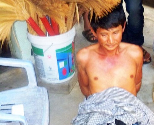 Hàng chục người vây bắt tên trộm iPhone