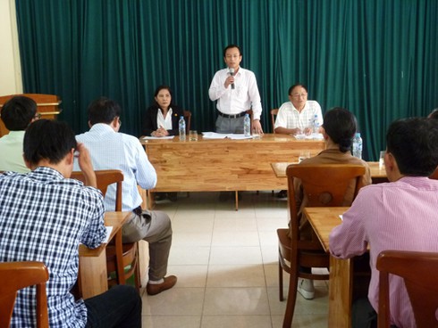 Chủ tịch Hội Nạn nhân chất độc da cam Đà Nẵng khóc vì... báo chí!