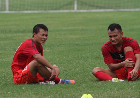 ĐT Việt Nam thực hiện các bài tập lạ cùng HLV ngoại