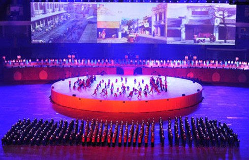 'Hà Nội tuyết rơi, lá đỏ khác nào đám teen nhuộm tóc xanh, đỏ?'