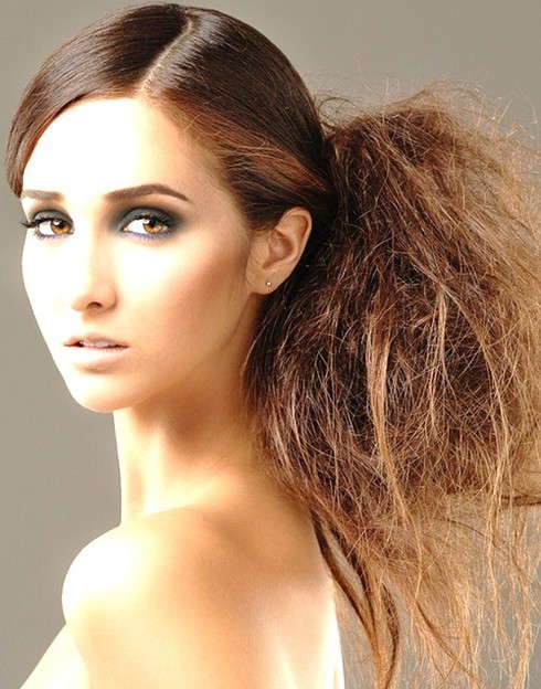 Tạo kiểu tóc sexy chỉ trong một phút