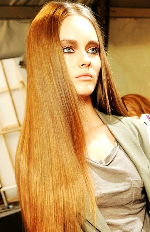 Tạo kiểu tóc sexy chỉ trong một phút