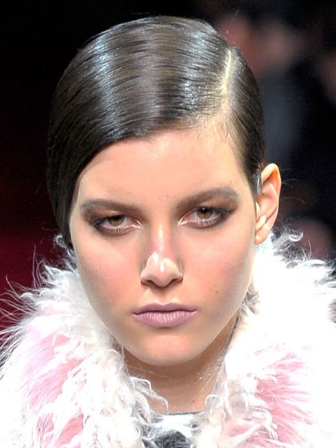 Đẹp dịu dàng với mắt khói ban ngày