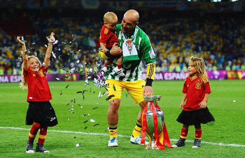 Những nhóc tì đáng yêu của sao Liverpool