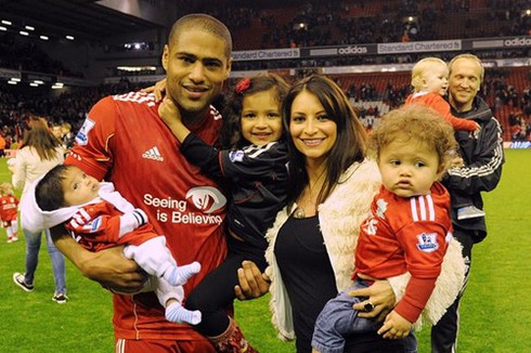 Những nhóc tì đáng yêu của sao Liverpool