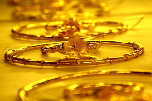 Vàng cao kỷ lục, chọc thủng mốc 46,3 triệu đồng