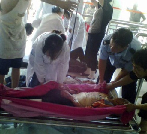 Hình ảnh đổ nát sau động đất ở Trung Quốc