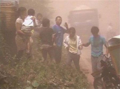 Hình ảnh đổ nát sau động đất ở Trung Quốc