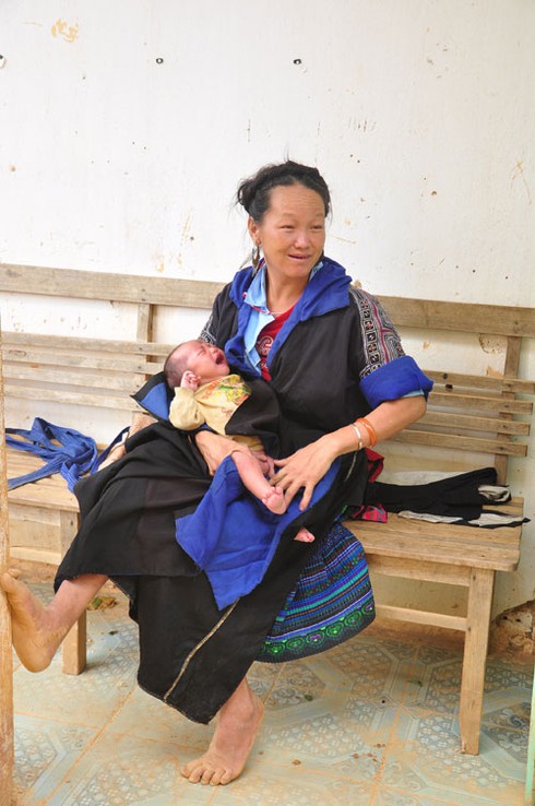 Vợ con khắc khoải chờ tìm thi thể người cuối cùng