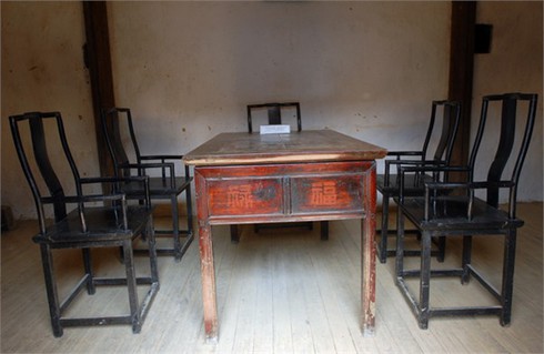 Khám phá dinh thự vua Mèo trên cao nguyên đá