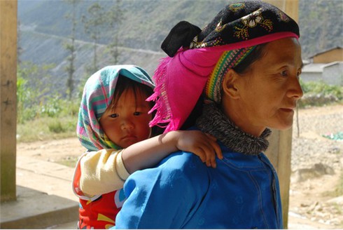 Khám phá dinh thự vua Mèo trên cao nguyên đá