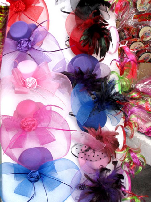 Rự rỡ Trung thu sớm trên phố Hàng Mã