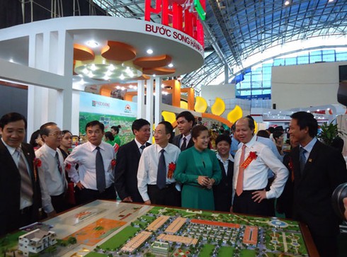 Rao bán nhà đất trong siêu thị