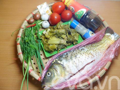 Cá chép om dưa cho ngày lạnh