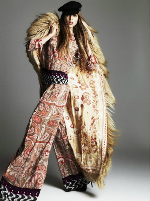 Mặc đẹp với áo khoác lông thú mùa thu đông