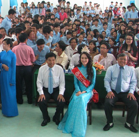 'Hoa hậu Thu Thảo rất có chí tiến thủ'