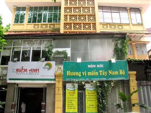 Nhộn nhịp kinh doanh trong Bảo tàng Lịch sử Quốc gia