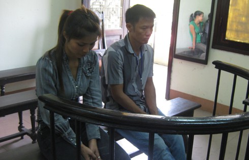 Buôn 'thần dược' Viagra giả, kiều nữ lĩnh án