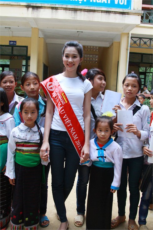 Hoa hậu Đặng Thu Thảo bị mang tiếng 'chảnh'