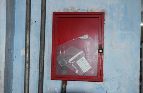 Cảnh sống lay lắt ở chung cư từng là bậc nhất Sài thành