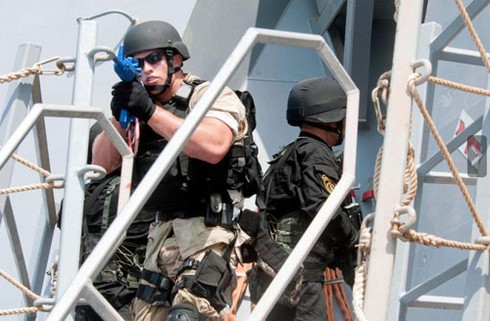 Xem đặc nhiệm Mỹ phối hợp chống cướp biển với Trung Quốc