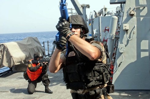 Xem đặc nhiệm Mỹ phối hợp chống cướp biển với Trung Quốc