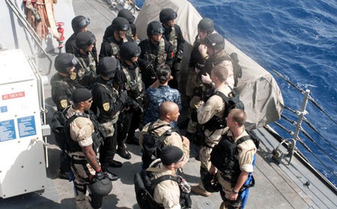 Xem đặc nhiệm Mỹ phối hợp chống cướp biển với Trung Quốc