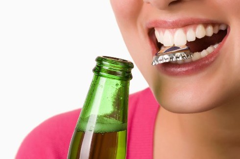 10 hành động khiến răng bạn dễ bị gãy - ảnh 3