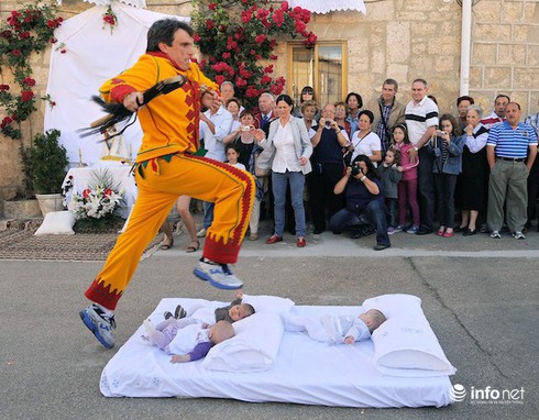 Khám phá 10 lễ hội kỳ lạ nhất thế giới không thế bỏ qua - ảnh 8