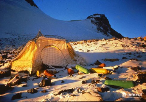 Rác ngập tràn nóc nhà thế giới - ảnh 4