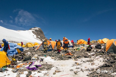 Rác ngập tràn nóc nhà thế giới - ảnh 6