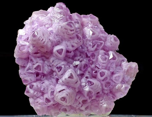 Bí ẩn vũ trụ ẩn giấu trong những viên đá quý tự nhiên - ảnh 22