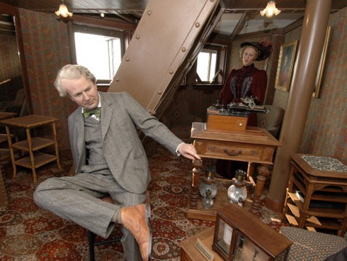 Đỉnh tháp Eiffel có một căn nhà - ảnh 2