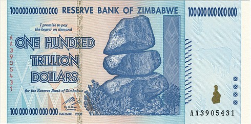 35 triệu tỷ đô la Zimbabwe chỉ đổi được 1 USD - ảnh 1