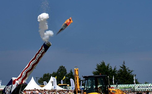 Nổi tiếng khắp thế giới vì... ngủ quên ở văn phòng - ảnh 5