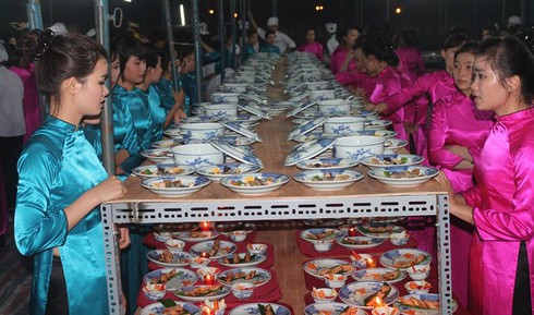 Ẩm thực Huế “chinh phục” du khách - ảnh 1