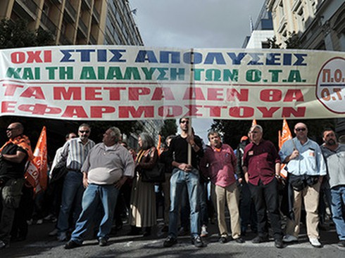 Hy Lạp thông qua luật ngân sách 2013 nhằm tránh vỡ nợ - ảnh 1