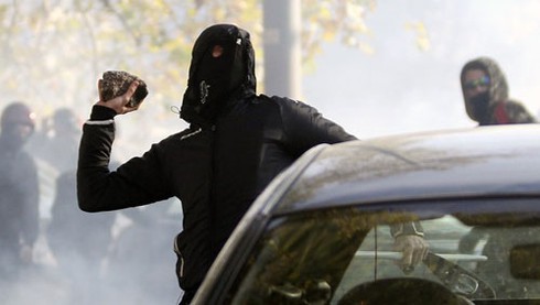 Biểu tình 'chống khắc khổ' bùng phát khắp châu Âu - ảnh 9