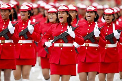 Hugo Chavez trong lòng người dân Venezuela - ảnh 14
