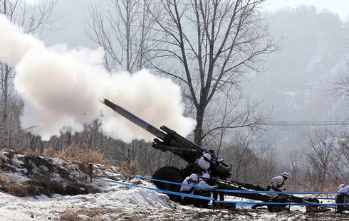 Tướng Triều Tiên nhắn tin cho tướng Mỹ đòi