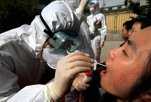 Trung Quốc mất kiểm soát với cúm gia cầm H7N9 - ảnh 1