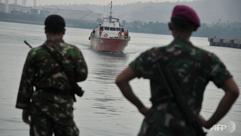 Indonesia: Đắm thuyền, hơn 100 người vượt biên thoát chết - ảnh 1