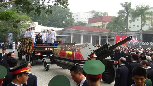 Thông tấn Pháp đặc tả hành trình Đại tướng Võ Nguyên Giáp về đất mẹ - ảnh 1