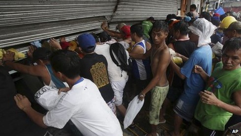 Philippines: Khủng hoảng cứu trợ nhân đạo sau siêu bão Haiyan - ảnh 2