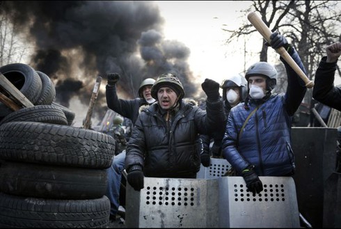 Ông Yanukovych định trấn áp biểu tình quy mô lớn trước khi bỏ trốn - ảnh 1
