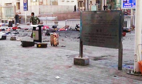 Hình ảnh: Tấn công khủng bố tại nhà ga Tân Cương, 3 người chết - ảnh 3