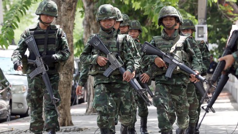 Thái Lan: 6.000 binh sĩ, cảnh sát ra quân trấn áp biểu tình - ảnh 1