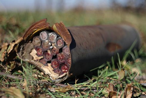 Ukraine, Syria ngập tràn vũ khí bị cấm trong chiến tranh - ảnh 2